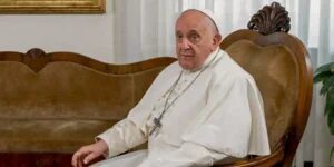 Papa tem ‘piora repentina’ do quadro respiratório