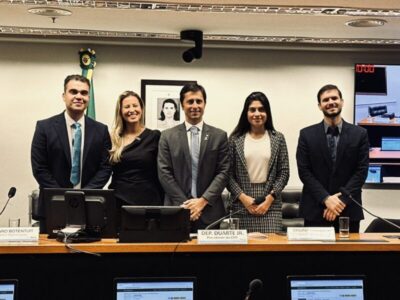 Dr. Álvaro Bruno e Dra. Ráysa Hellen participam de audiência pública em Brasília na defesa do glaucoma