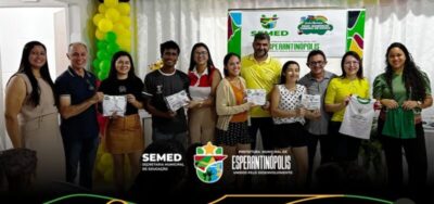 Prefeitura de Esperantinópolis entrega fardamento escolar para alunos da Creche Municipal Professor Bonifácio Pereira de Souza