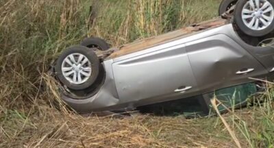 Enfermeiro perde controle de carro e capota na BR-316 ao desviar de buraco