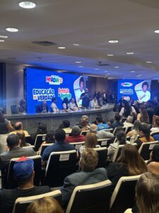 Subsecretário JÚNIOR VIANA, juntamente com o Secretário SEBASTIÃO MADEIRA, recebem as demandas do Prefeito Trabalhador KLEBER TRATORZAO, São Domingos do Maranhão na Pauta do Governador BRANDÃO.