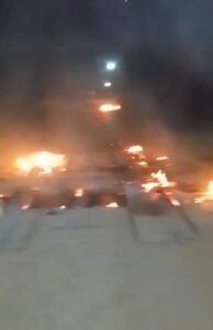 Em São Bernardo, vagabundos opositores tocam fogo em ponte e deixa moradores isolados…