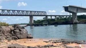 Empresa é contratada por R$ 6,4 milhões para fazer transporte de passageiros e veículos