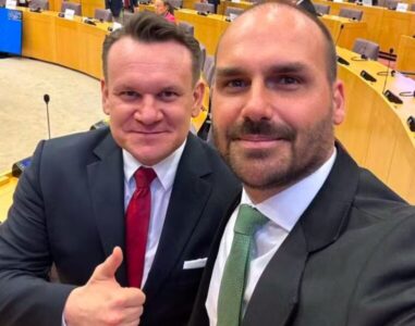 Eduardo Bolsonaro planeja viagem à Europa para articular apoio contra Moraes