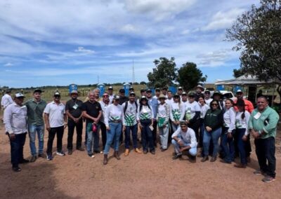ACRIVI e SINCODÓ participam do 2º Dia de Campo na Fazenda Serra Negra em Colinas