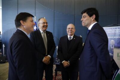 Revista lançada por Hildo Rocha retrata reforma tributária