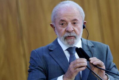 Lula diz que não vai ligar para Trump sobre tarifas, mas o convidará para COP30