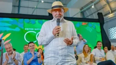 Lula chama Eduardo Bolsonaro “traidor de 125 milhões de brasileiros”
