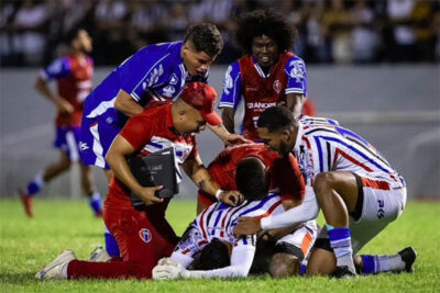 MAC segura o Central e vai ao mata-mata de acesso conta o ASA
