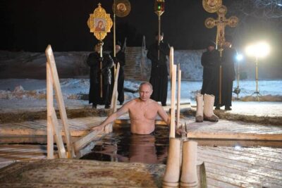 “Nem o Diabo escapou do Kremlin”: Rússia bane oficialmente Templo Satânico do país