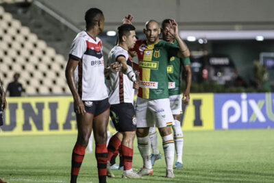 Sampaio decepciona e está eliminado na Copa do Nordeste