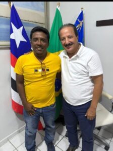 Liderança Felipe do Novo Horizonte adere ao grupo do prefeito Neto Carvalho