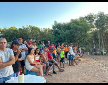 Grupo Amigos Solidários de Araioses encerra o campeonato do canto dos porcos com sorteios de brindes.