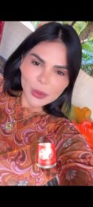 Vídeo : Ingrid Andrade responde criticas e ressalta , que  seu trabalho é feito  de acordo com a lei . Em nenhum momento saiu em defesa de pessoas que divulgam jogos proibidos.