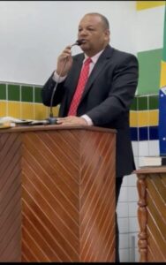 VEREADOR DE OPOSIÇÃO AFIRMA QUE O QUE FOR PARA O BEM DO POVO SEMPRE CONTARÁ COM SEU APOIO E SEU VOTO “.