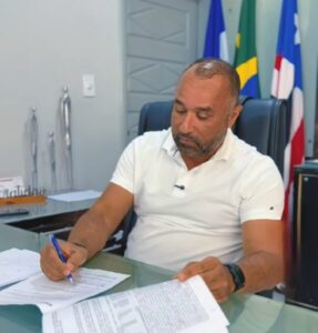 Prefeito Roberto Costa disponibiliza 150 vagas para atividade de taxista em Bacabal