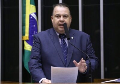 Projeto de Julio Cesar Ribeiro propõe regras para voos em balões