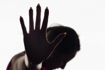 Que imaginação!!! Pai de santo obrigava mulheres a fazerem sexo oral: “Limpar a língua”