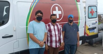 Prefeito de Cachoeira Grande César Castro recebe ambulância do…