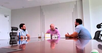 O PREFEITO PAULO CURIÓ ESTEVE COM O DEPUTADO OTHELINO NETO PARA…