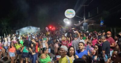 BACABEIRA FAZ PRÉVIA DO CARNAVAL EM PERI DE BAIXO