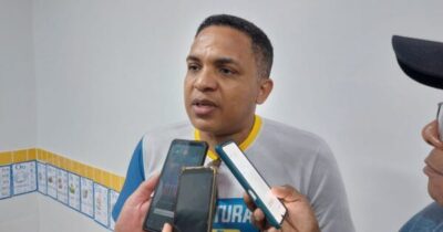 NA LOCALIDADE CONDURÚS PREFEITO ALDO LOPES INAUGURA ESCOLA EM…