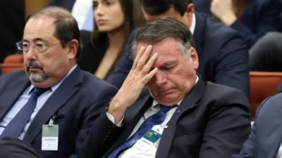 52% dos brasileiros acha que Bolsonaro deveria ser preso, diz Datafolha