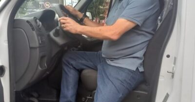 PREFEITO WALACE AZEVEDO RECEBE AMBULÂNCIA O KM PARA O MUNICIPIO DE…