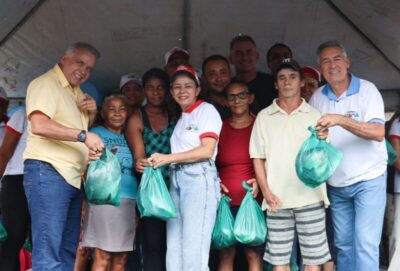 Ação solidária encerra comemorações pelos 268 anos de Viana com entrega de peixe no bairro Citel