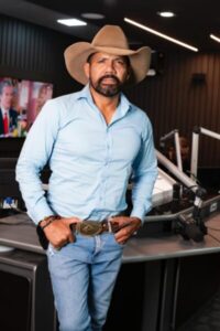 LASKA CAMPOS ASSUME COMO NOVO GESTOR DA 98.5 FM
