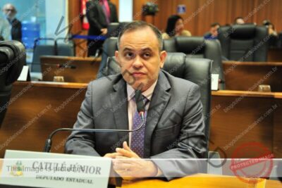 Catulé Júnior rebate oposição e diz que desgaste é efeito do corte de privilégios