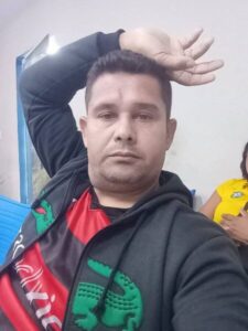 Jovem empinando moto provoca acidente fatal em São Benedito do Rio Preto