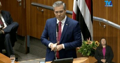 Neto Evangelista sai em defesa de entrega de tablets e critica oposição