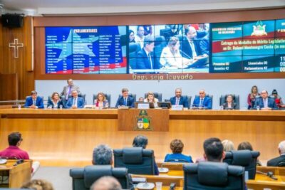Assembleia presta homenagem póstuma ao médico Roland Montenegro Costa
