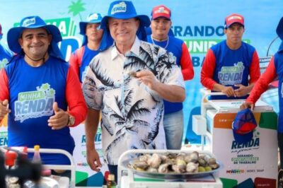 Brandão entrega carrinhos do Minha Renda Praia aos vendedores que atuam na orla da Grande São Luís.