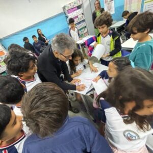 Zema celebra investimentos na educação em visita a Águas Vermelhas, no Norte de Minas