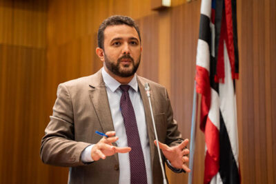 Deputado Yglesio poderar ser expulso do PSB, após não seguir seu partido e declarar apoio a Bolsonaro