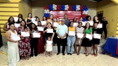 Prefeitura de Bequimão encerra curso de Flores Artificiais com 150 alunos capacitados