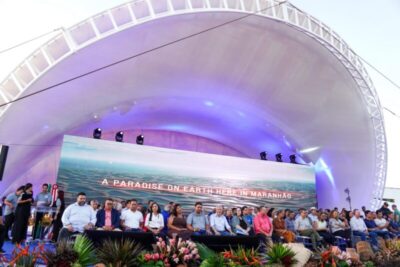 Iracema Vale prestigia entrega do certificado de Patrimônio Natural da Humanidade aos Lençóis Maranhenses