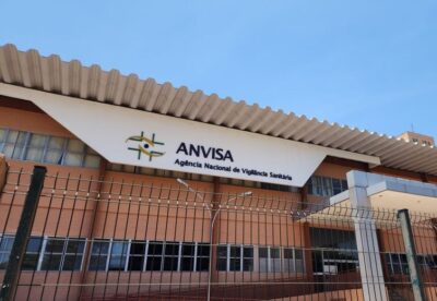 Anvisa proíbe comercialização de medicamentos e complemento alimentar