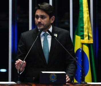 Deputado Juscelino Filho apresenta projeto de lei contra fraudes digitais