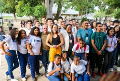 Prefeito Dr. Julinho reforça compromisso com políticas para a juventude em evento no Parque da Cidade