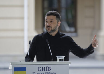 Autoridades ucranianas se reunirão com membros do governo Trump na sexta-feira, diz Zelensky