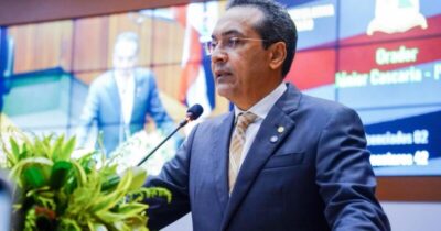 Junior Cascaria defende projeto que garante medicamentos para a população que mais precisa