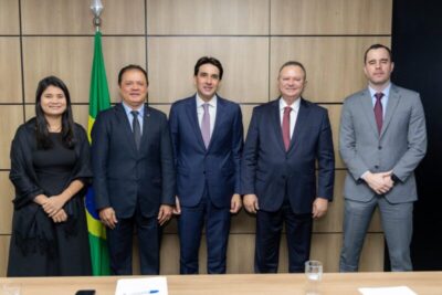 BRASÍLIA: Ministro garante a Rigo Teles e Carlos Brandão a construção do aeroporto de Barra do Corda