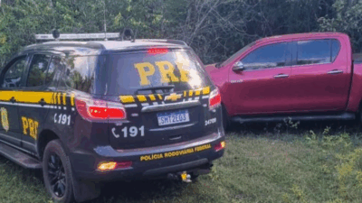 PRF localiza caminhonete roubada logo após o crime em Caxias