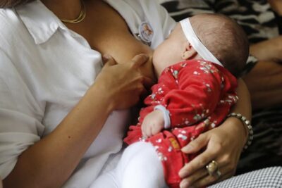 Campanha Mundial de Amamentação promove a preservação da vida