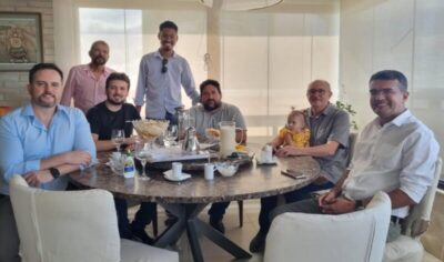 César Pires em rota de alinhamento com Lahésio Bonfim…
