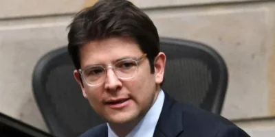 Baleado! Morre Miguel Uribe, pré-candidato à presidência da Colômbia