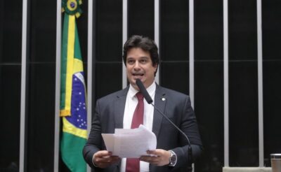 Comissão aprova programa de emprego no turismo para beneficiário do Bolsa Família